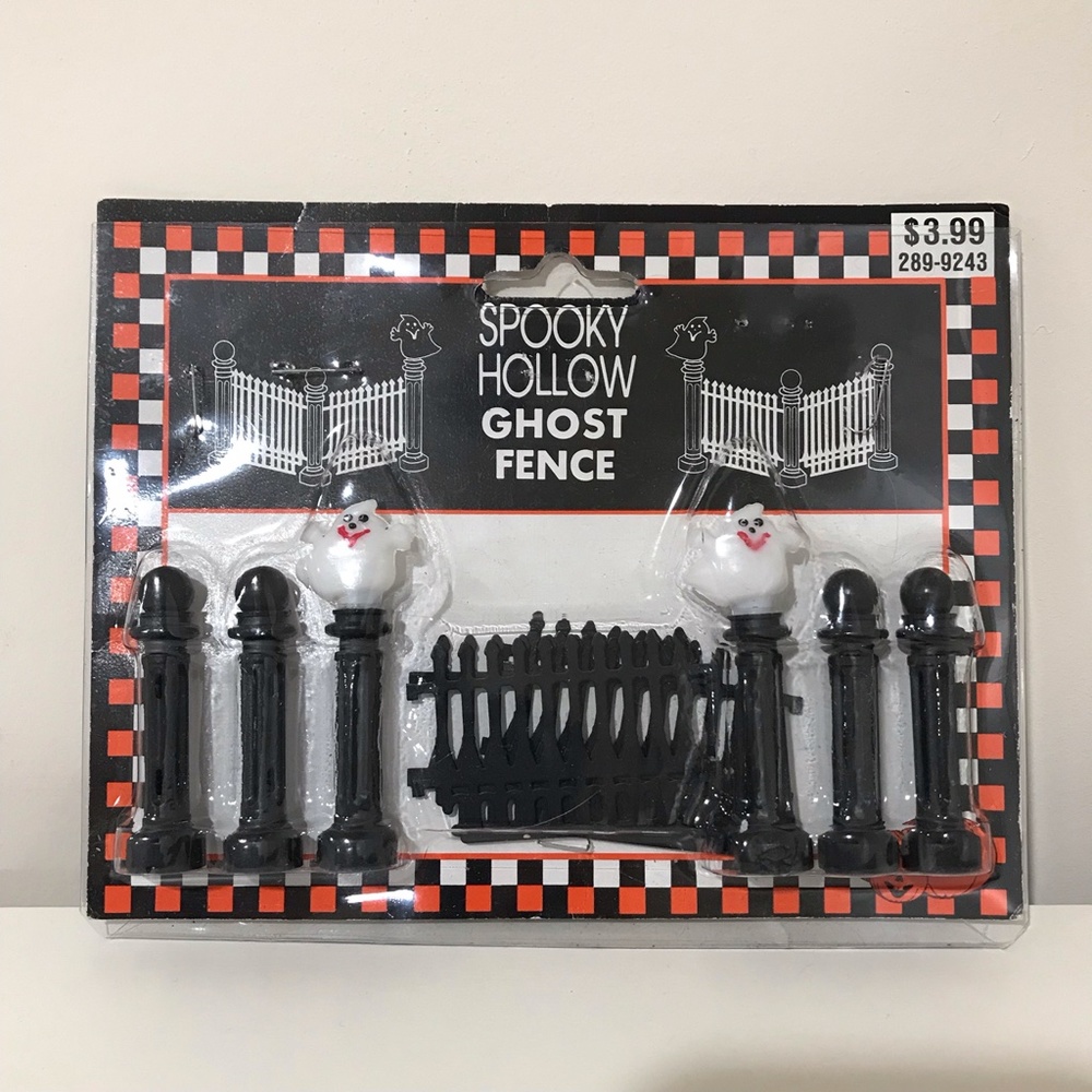 Vintage Spooky Hollow 3-Pumpkin Ghosts Lamp Post & Ghost Fence Accessories Rare - Picture 7 of 14
